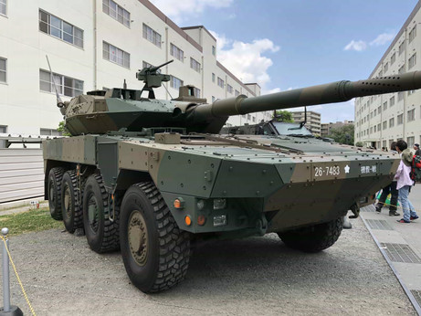 16式戦闘車、重量26tなのに100km/hで走る！