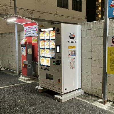 場所は東京都練馬区豊玉北6丁目18－7、練馬駅から徒歩6分の千川通りと目白通りの交差点脇。